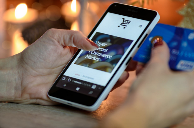 shopping and paying online